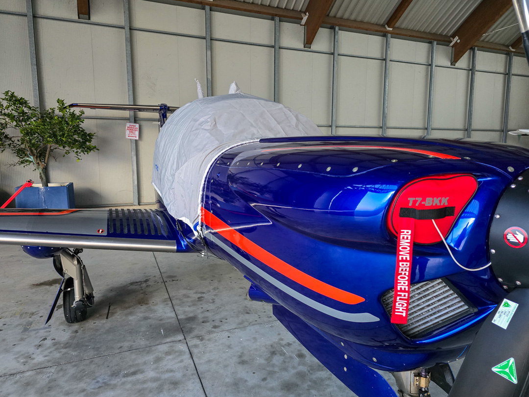 Diamond DA-50 Canopy Cover, Engine Plugs