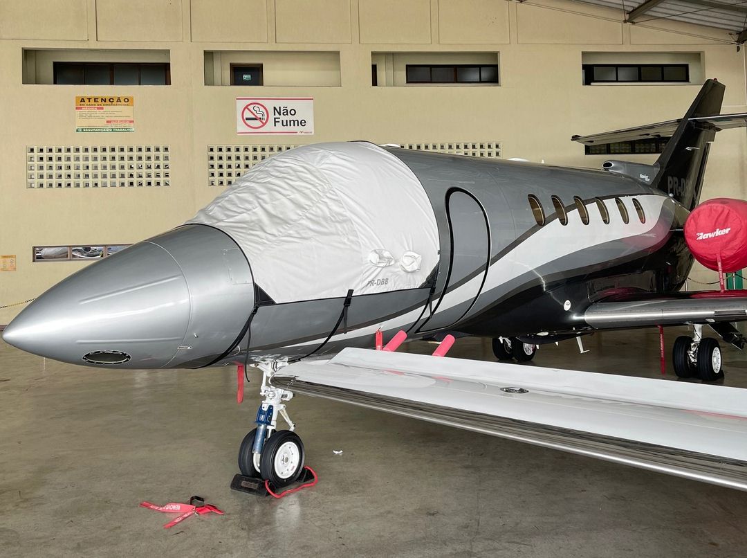 Hawker Beechcraft 750, 800, 800XP, 850XP Cockpit Cover